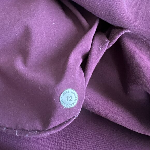 Lululemon On The Fly Joggers - Garnet sz 12 - Picture 4 of 4